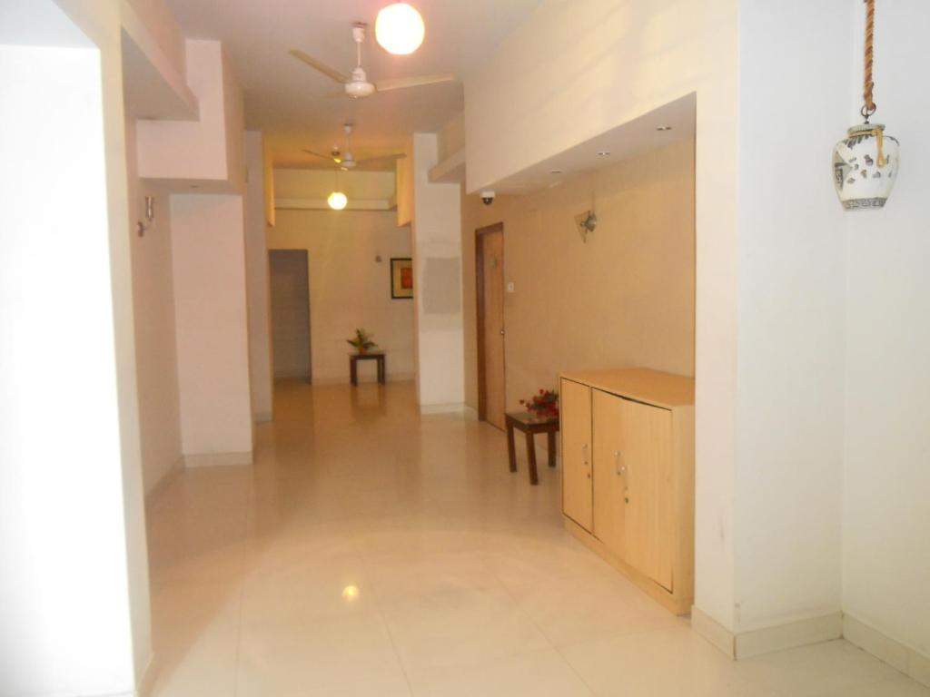 Hotel Housez43 Kolkata Bagian luar foto